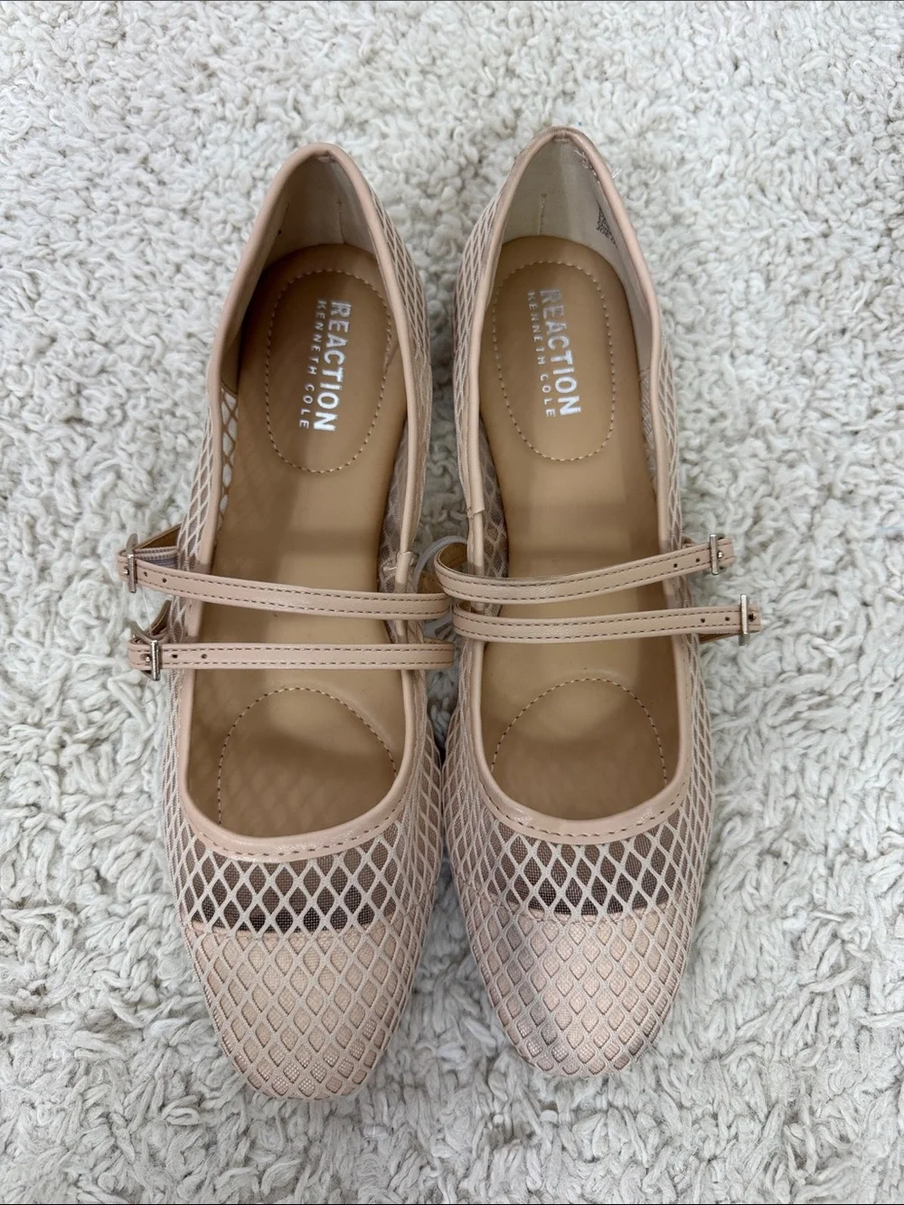 Kenneth Cole‎ Reaction Women’s Malibu Mary Jane Flat Size 8.5 Beige New